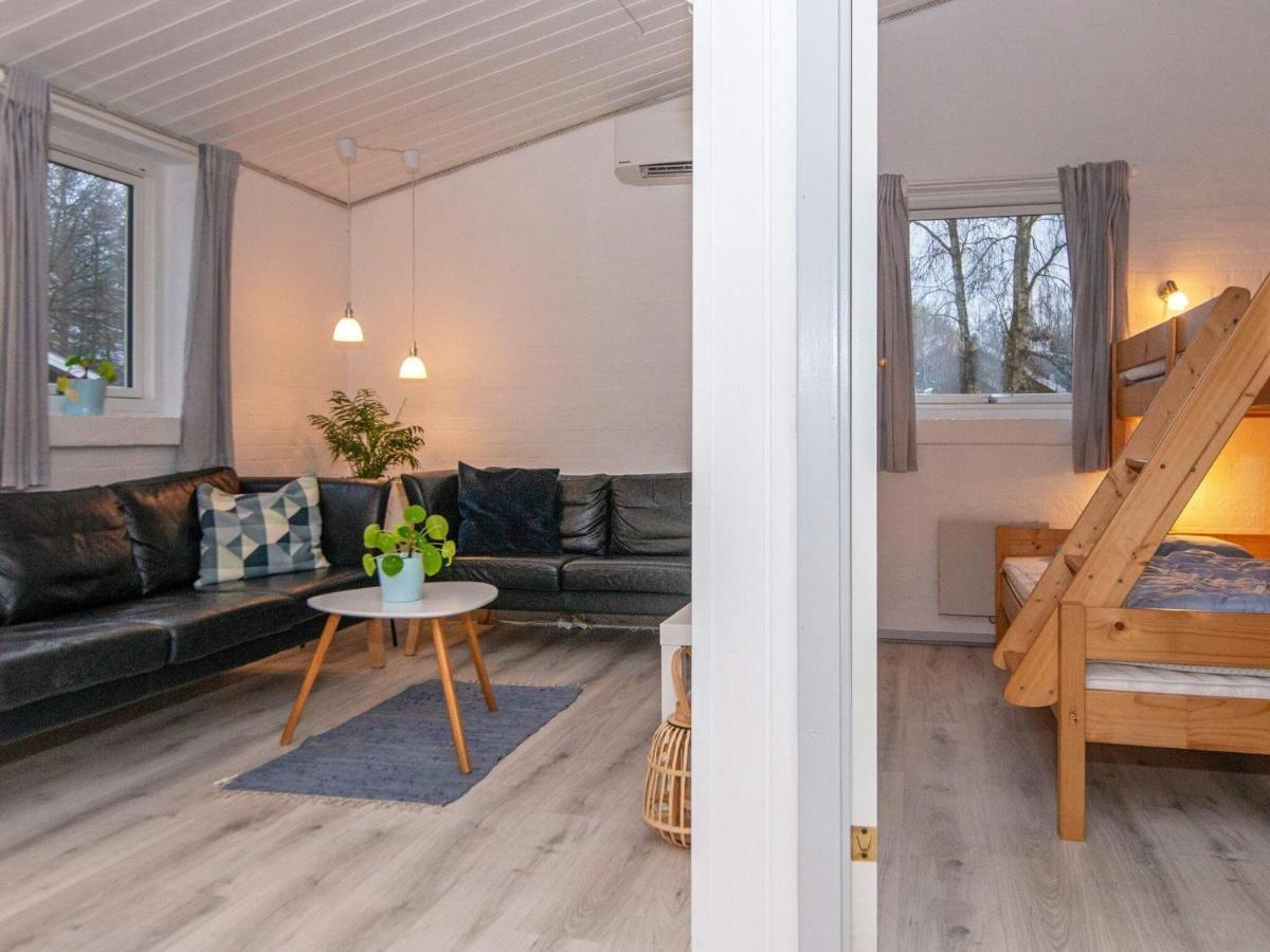 7 Person Holiday Home In Rsted Kare Екстер'єр фото