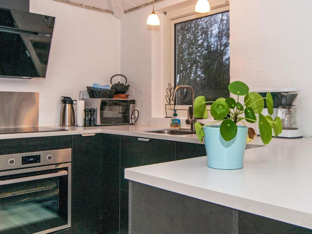 7 Person Holiday Home In Rsted Kare Екстер'єр фото